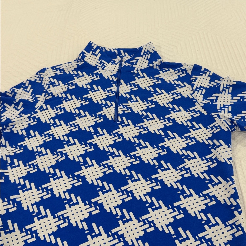 IBKUL Blue and White Graphic Top